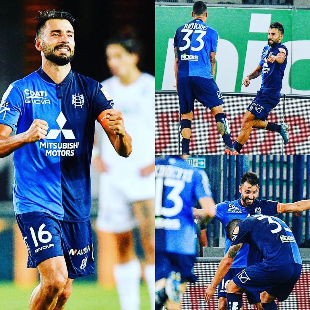 ACキエーヴォ・ヴェローナさんのインスタグラム写真 - (ACキエーヴォ・ヴェローナInstagram)「⚽️ Garry, sempre Garry, pazzescamente Garry 😍😍😍 #ChievoEmpoli #Gol #calcio #seriebkt #FinoAllUltimoRespiro #ForzaChievoSempre #football」8月5日 7時35分 - acchievoverona