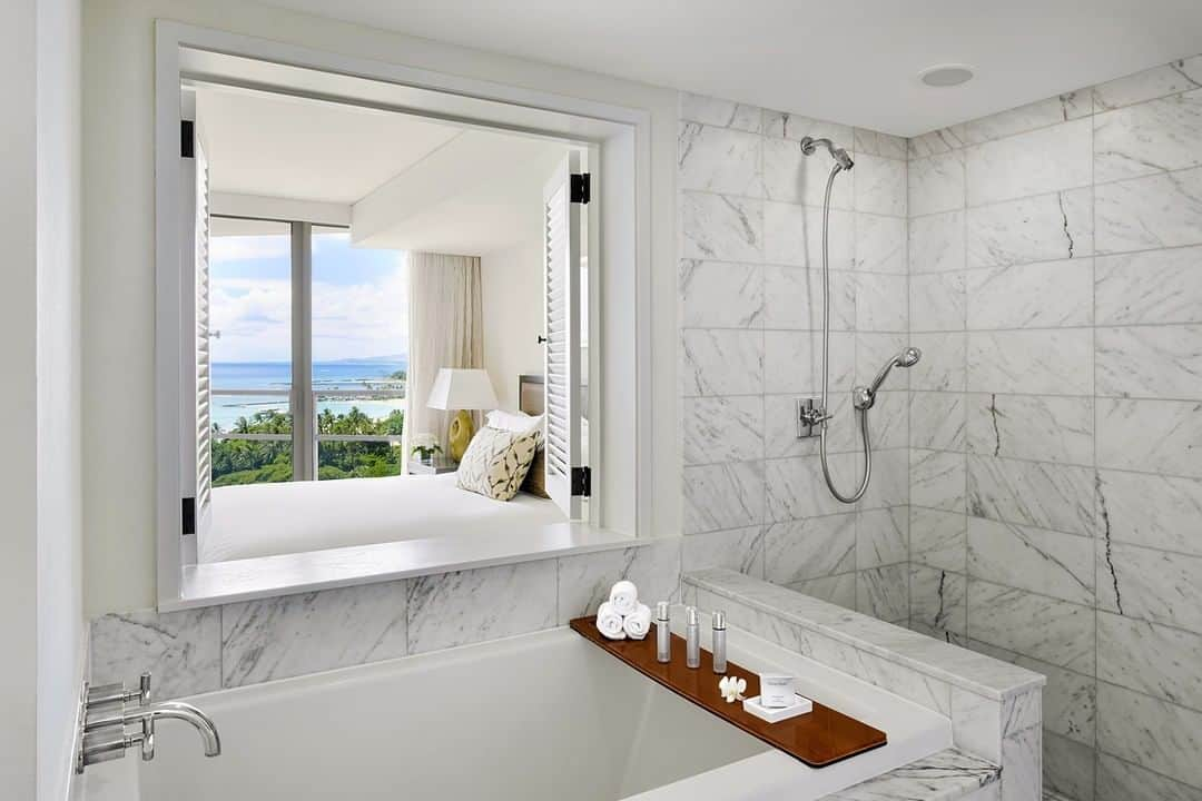 Trump Waikikiさんのインスタグラム写真 - (Trump WaikikiInstagram)「We love a (bath)room with a view! #NeverSettle」8月5日 2時15分 - trumpwaikiki