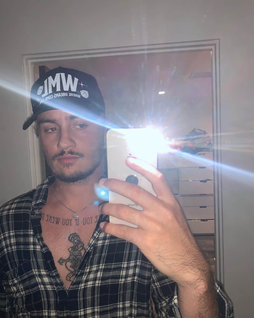 のインスタグラム：「📸 flash photography 📸」