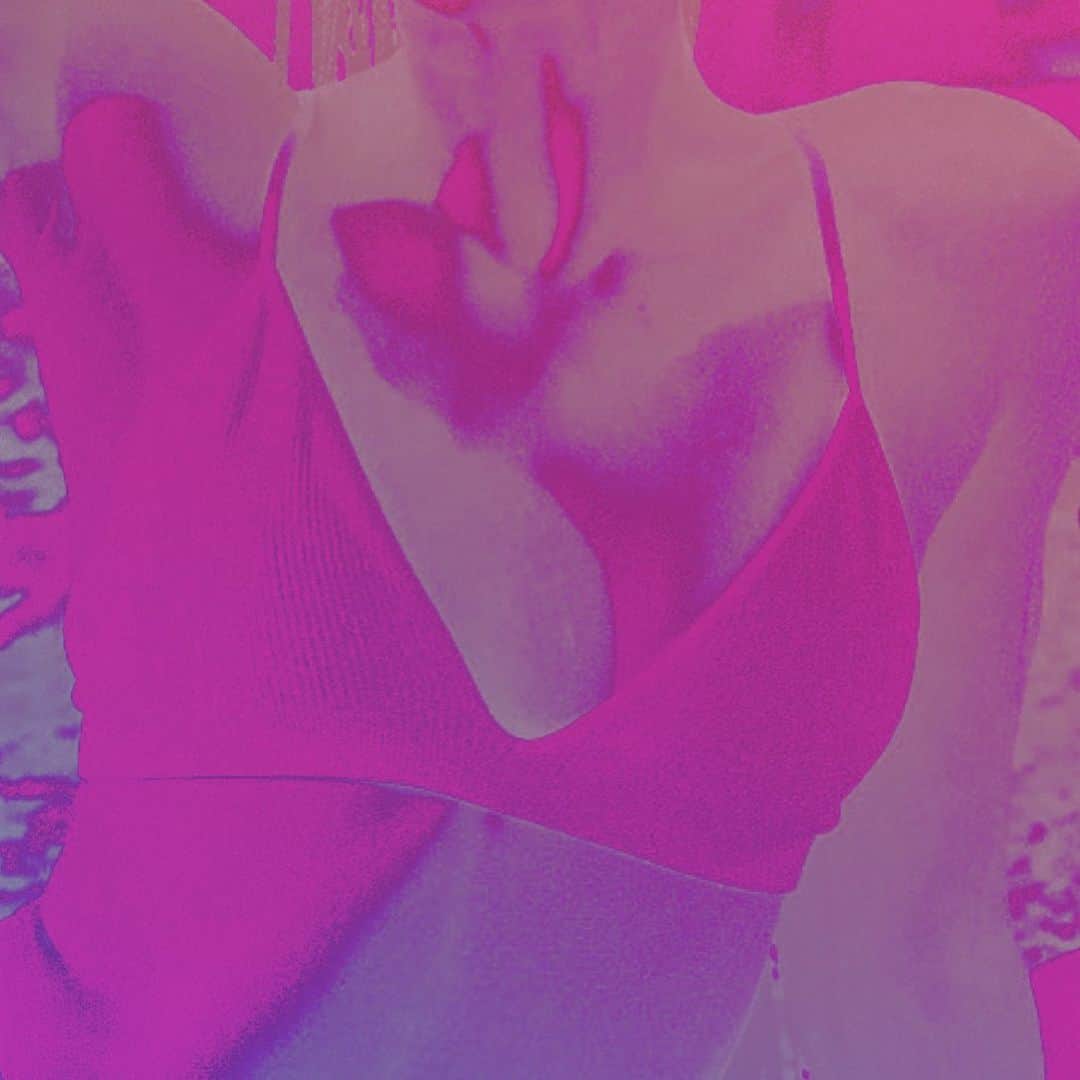 ロリーンさんのインスタグラム写真 - (ロリーンInstagram)「💗 pink mood.  #loreen」8月5日 3時53分 - loreenofficial