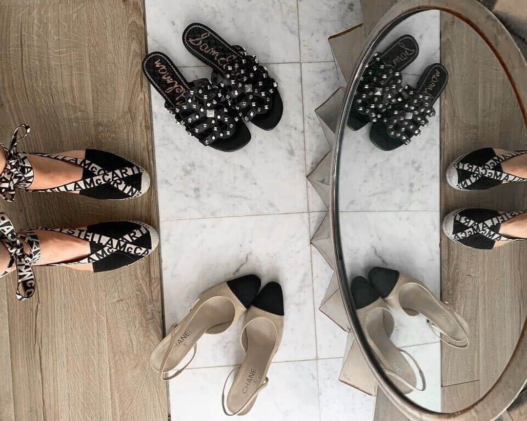 GILTのインスタグラム：「INSIDER LOOK: Major #shoespo. Tap the link in bio for style inspired by our Associate Fashion Editor, @paigelevalley.」