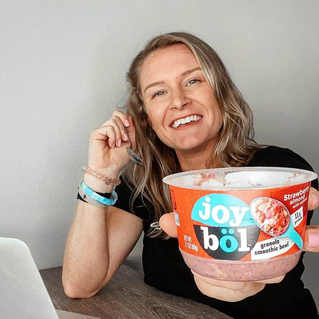 ブリジェット・スローンさんのインスタグラム写真 - (ブリジェット・スローンInstagram)「#ad Trust me when I say @joybol is changing the snack game! As an athlete I always tried to find high protein snacks...I mean one can only eat so many protein bars...I may not be an athlete these days but this working girl loves #joybol for being convenient mini meals that are jam packed with protein and deliciousness! #myjoybreak #bringthejoy」8月5日 4時06分 - bridgetsloan