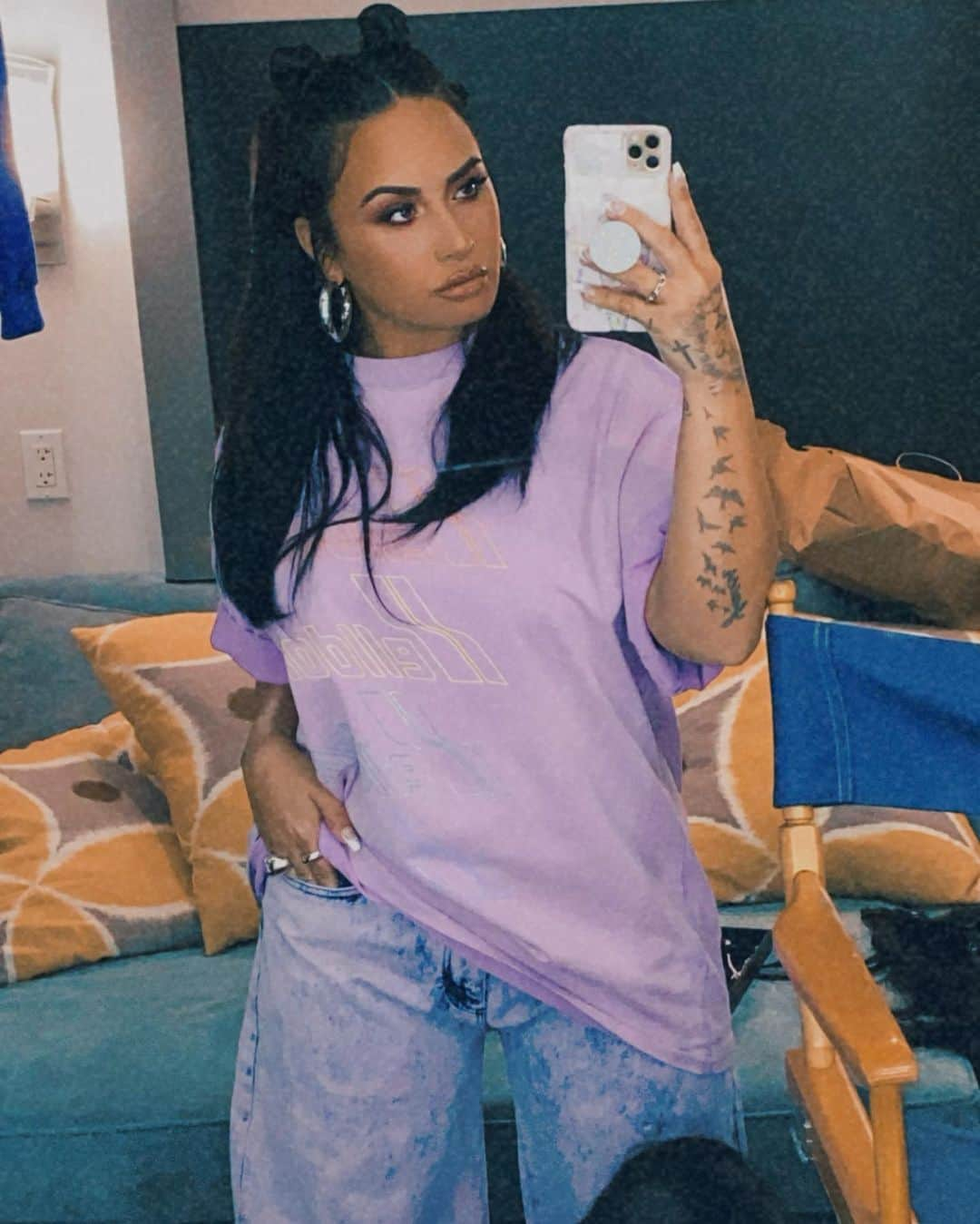 デミ・ロヴァートさんのインスタグラム写真 - (デミ・ロヴァートInstagram)「🦄🦋🧚🏼🌸💖」8月5日 5時16分 - ddlovato