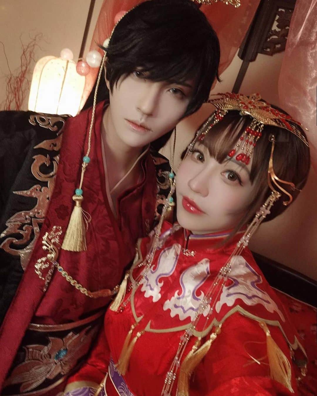 千尋のインスタグラム：「第一次出嫁 老婆看起來可以打10個是ok的嗎🤣🤣 終於當了李太太🥰🥰🥰  李澤言 @tsun_takeru   #戀與製作人 #悠然」