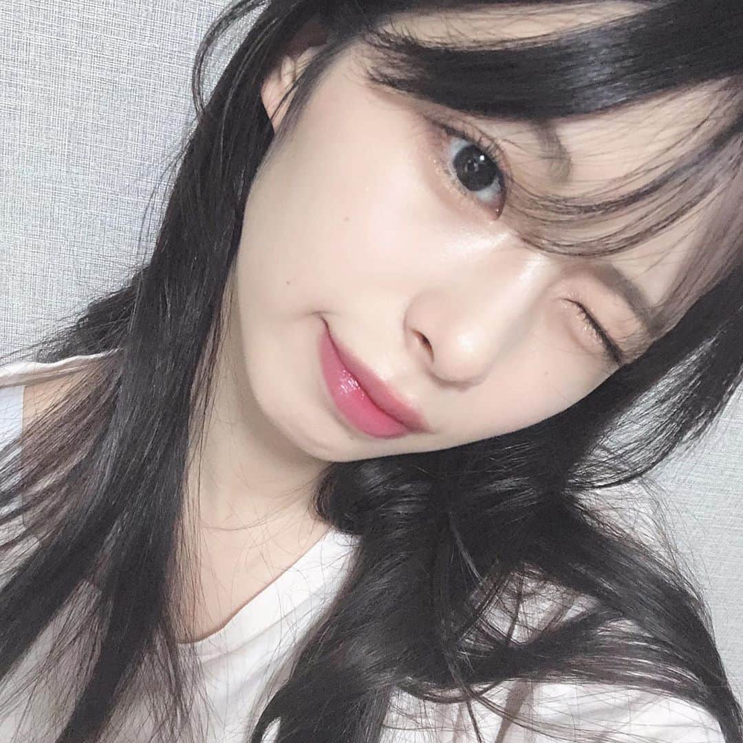川崎ひかるのインスタグラム：「🤨 . パーソナルカラー診断と骨格診断してみたいけど、診断なんか知らない！惑わされないぞ！自分の使いたい色使う！ピンクもオレンジもぜーんぶ使ってたいし！着たい服を好きなように着て生きる！って気持ちもあってなかなか勇気出せてない… . おすすめとかあったら教えてください💧 . . . . . #daily #dailylook #selfie #selca #ootd #japanesegirl #japaneseculture #likeforlikes #like4likes #japaneseanime #japaneseidol #idol #cosplay #cosplaygirl #followｍe #일본아이돌  #데일리 #데일리룩 #셀카 #셀스타그램 #팔로우 #フォローミー #自撮り #自撮り女子 #アイドル #ビジョビ #ビジョラダ」
