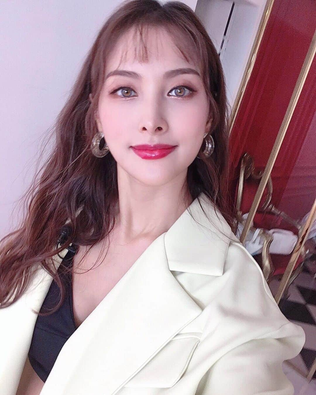 パク・ギュリさんのインスタグラム写真 - (パク・ギュリInstagram)「간만에 화려하게 해봤징💄  #Beauty #makeup」8月5日 15時38分 - gyuri_88