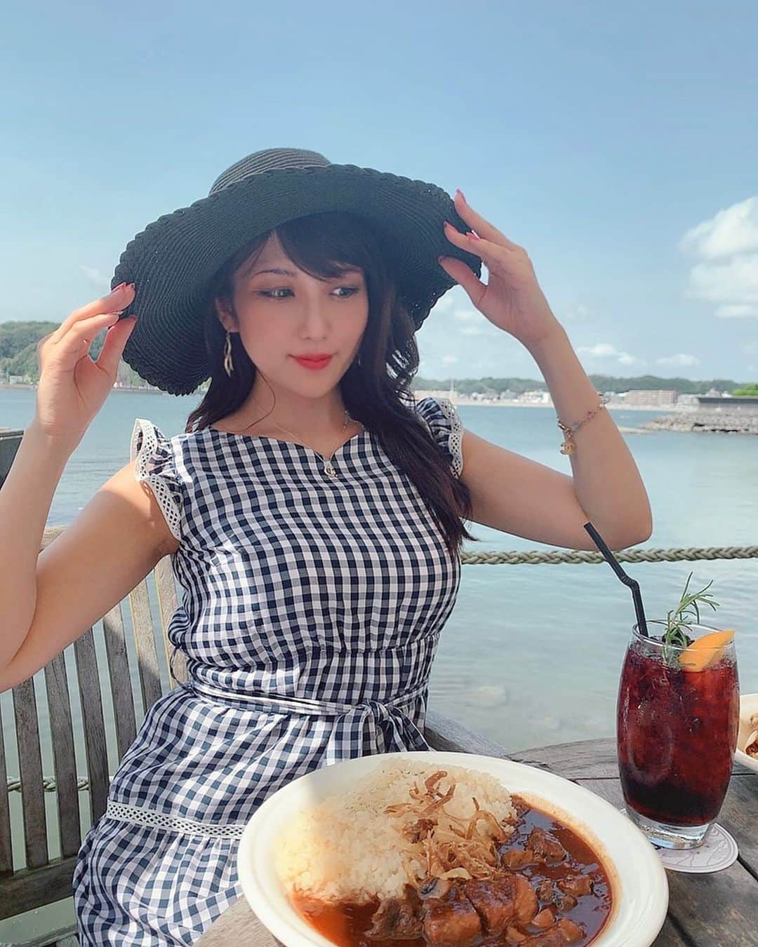 神谷麻美さんのインスタグラム写真 - (神谷麻美Instagram)「#海 ～🏖⛵️💖🌴🍹💕✨  #ランチ ～💖😋🍴💕✨」8月5日 15時57分 - asamice428