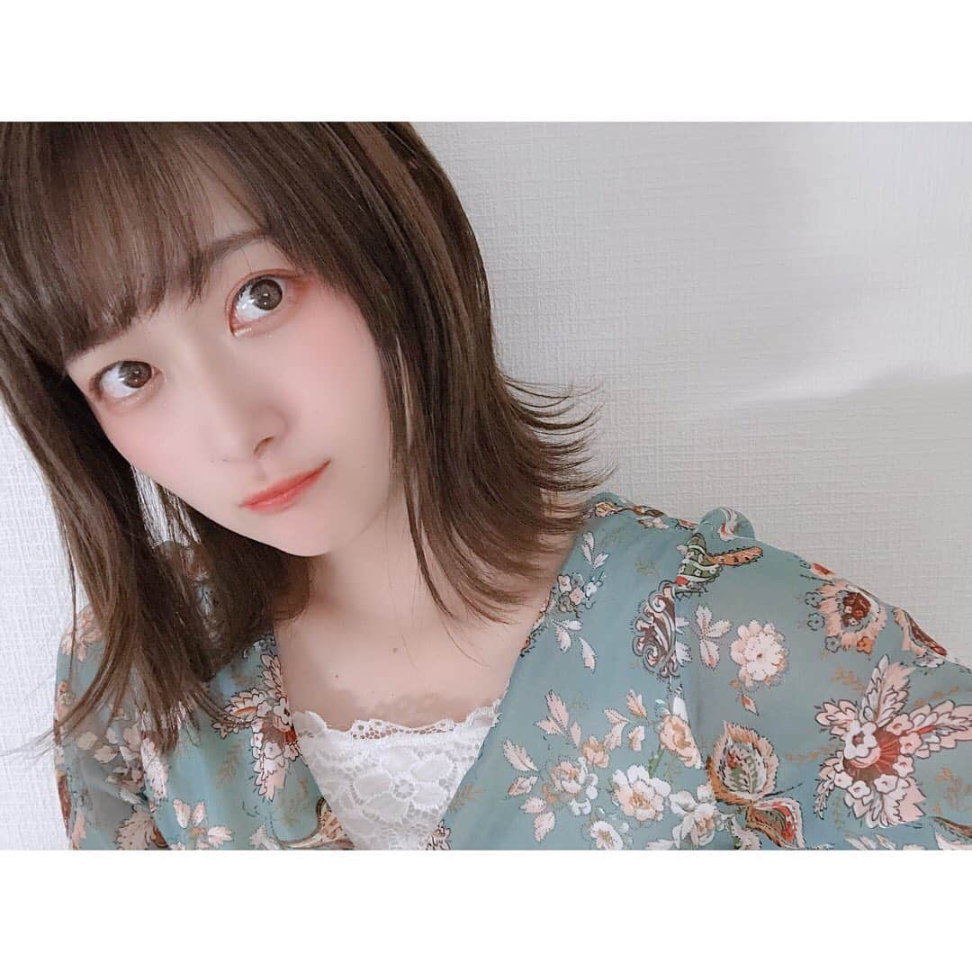 涼邑芹のインスタグラム：「髪切ったー💇✨」