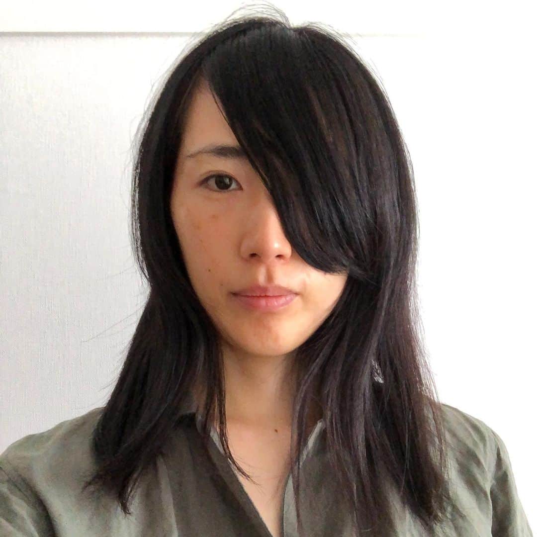 馬渕史香さんのインスタグラム写真 - (馬渕史香Instagram)「やっと髪切れたよー😭✨ 前回切ったのが、去年の10月らしい 授乳のこと考えてカットだけにしたんやけど、やっぱ縮毛矯正もしんとあかんな💦 . そして、ビフォア写真がやばい笑笑」8月5日 7時48分 - fumika0902