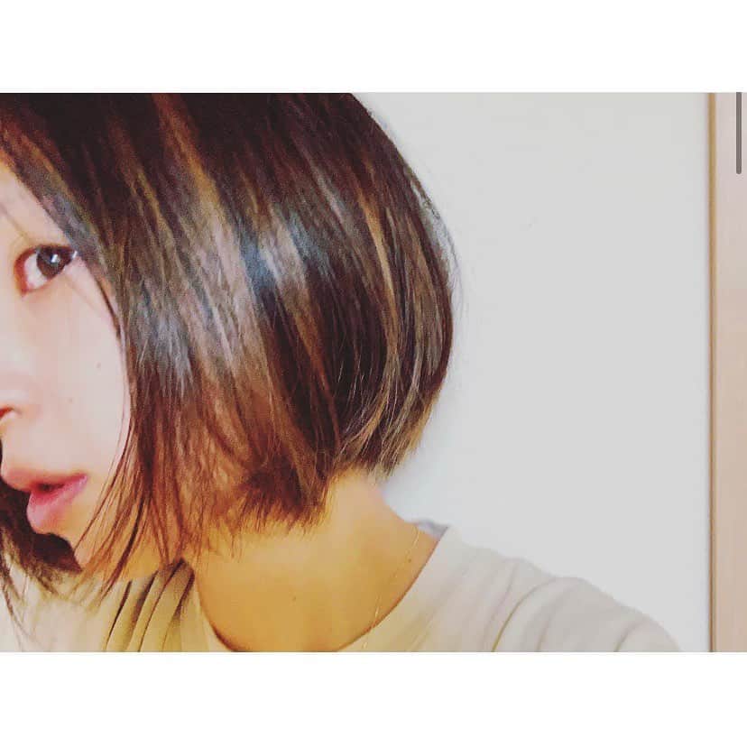 kainatsuさんのインスタグラム写真 - (kainatsuInstagram)「‪おはようー！！‬  ‪髪のハイライトを増やしたのさ☺︎‬ ‪いろんな色が混ざってるよ。楽しいー‬  ‪今日も暑くなりそうだね。‬ ‪水分補給しっかりでぼちぼち行こうぞ♡‬  @come_hair」8月5日 8時10分 - natsugram_life