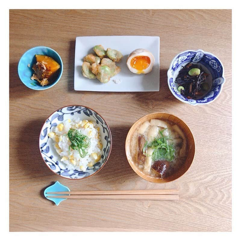 船曳ひろみさんのインスタグラム写真 - (船曳ひろみInstagram)「いつかの朝昼兼用 この時期は空豆の天ぷらにハマってた〜 #Piごはん🍴　#朝ごはん」8月5日 9時38分 - hiromi_funabiki