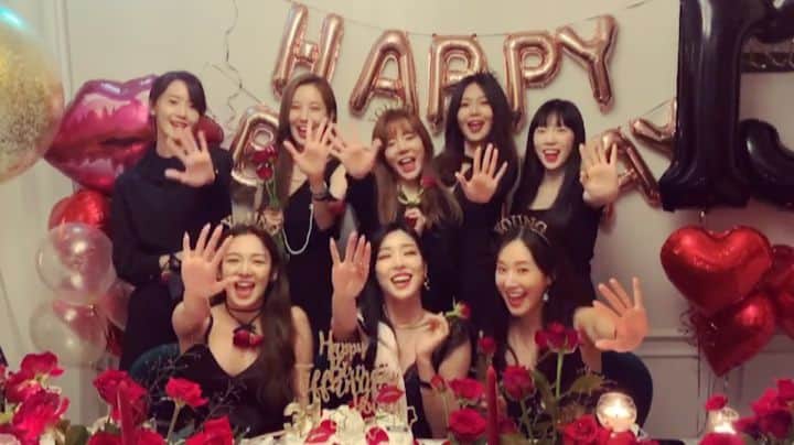 のインスタグラム：「누구보다 고마운 소녀시대 그리고 소원♡ #13YearsWithGirlsGeneration #GirlsGeneration13thAnniversary #13SummersWithGG #13년째_지금은_소녀시대」
