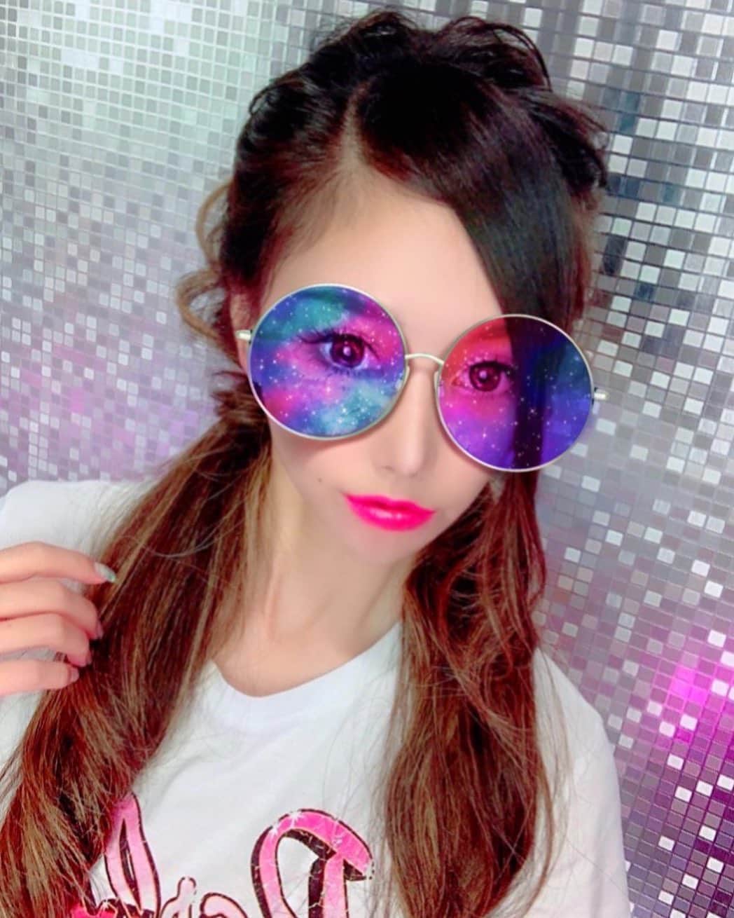 百合華さんのインスタグラム写真 - (百合華Instagram)「Amazing sunglasses 💜💙💚💛🧡❤️  @papepo_museum   #amazing  #sunglasses  #papepomuseum  #space #place #shooting」8月5日 13時17分 - yurika.lovelily