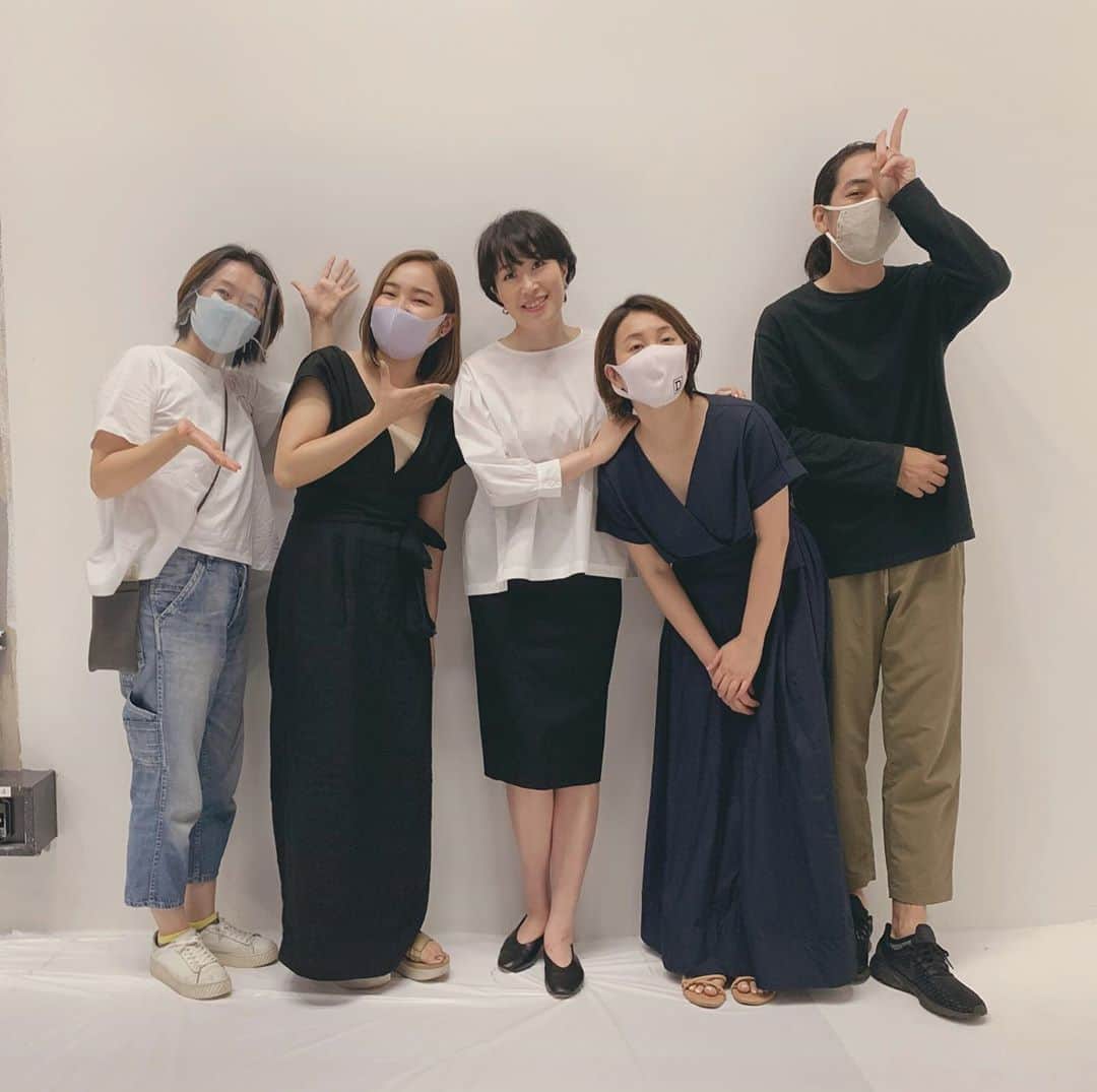 小林ひろ美のインスタグラム：「今日はvoceの撮影でした✨ 一瞬だけ集まりましたが、日々徹底した予防対策の中で撮影をしております❗️ ※ #voce #撮影」