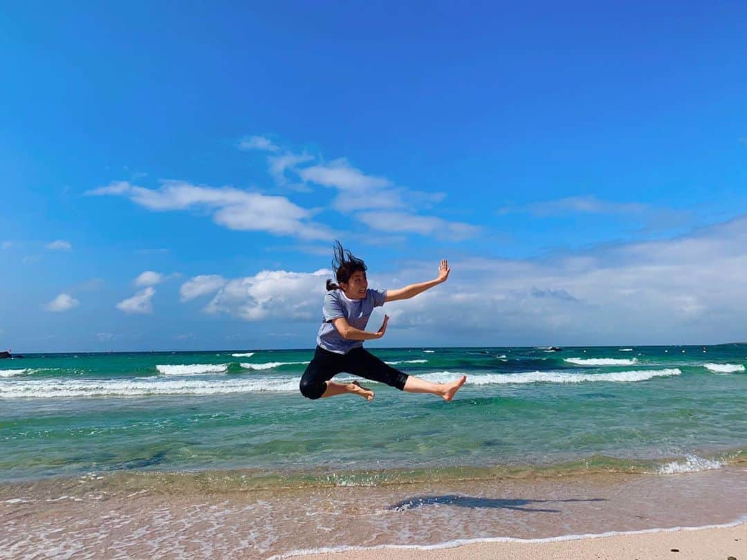 田村友里さんのインスタグラム写真 - (田村友里Instagram)「. 明日の花よりガッツは、8月6日特番のためお休み。 ですが！ 今日のイマナマ！18時30分頃〜 原晋監督の「県人ことば駅伝」に出てます🍚 痩せなきゃいけない企画です。 ぜひご覧ください✌️  #いつかの休日 #さまざまなジャンプ」8月5日 14時40分 - yuri_tamura0894