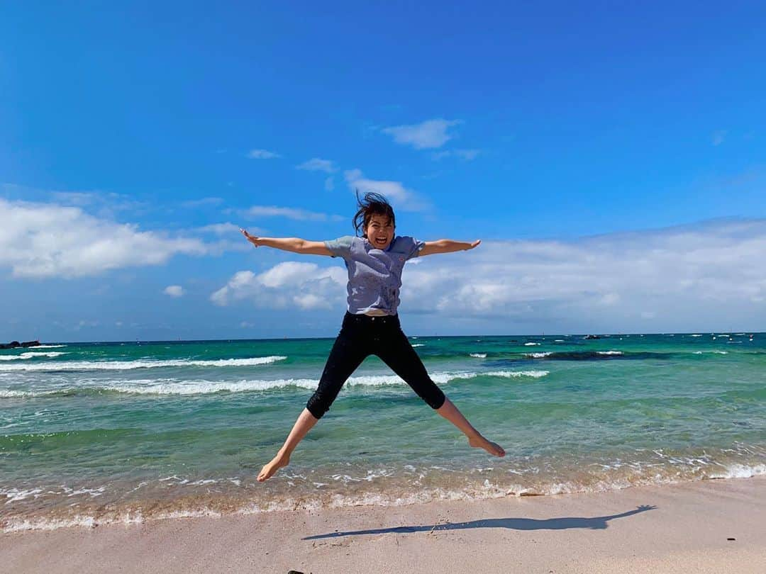 田村友里さんのインスタグラム写真 - (田村友里Instagram)「. 明日の花よりガッツは、8月6日特番のためお休み。 ですが！ 今日のイマナマ！18時30分頃〜 原晋監督の「県人ことば駅伝」に出てます🍚 痩せなきゃいけない企画です。 ぜひご覧ください✌️  #いつかの休日 #さまざまなジャンプ」8月5日 14時40分 - yuri_tamura0894