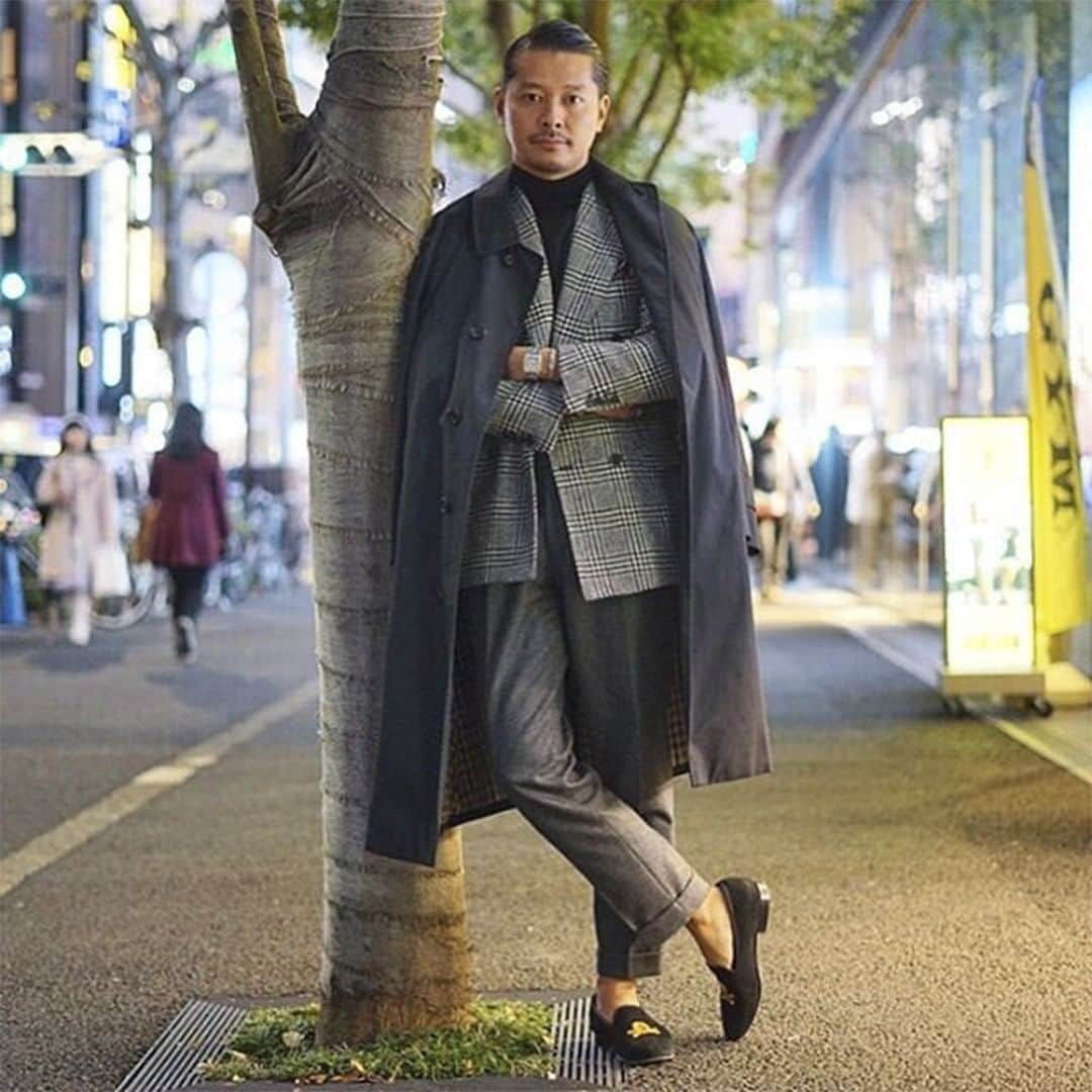 アクアスキュータムのインスタグラム：「Modern suiting made perfect with the #Aquascutum Filey raincoat.   Image Credit: @tomoyoshi_takada」