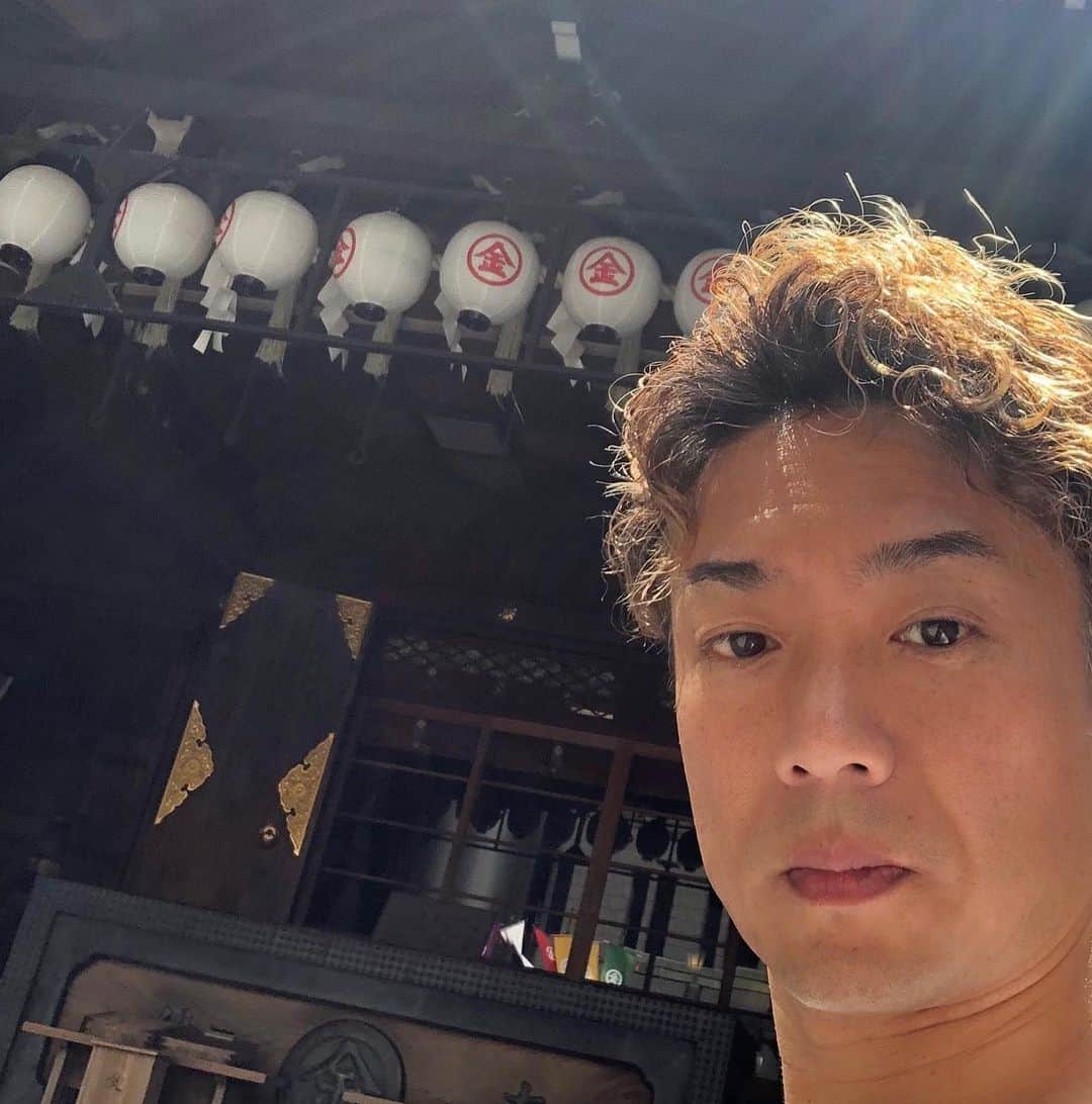 嘉島典俊さんのインスタグラム写真 - (嘉島典俊Instagram)「今日はこちらへ参拝 夏とはいえ 心地よい風です 今日の日に感謝 #金刀比羅宮 #嘉島典俊公式YouTubeチャンネル#Kashima1973.com」8月6日 0時52分 - kashima.noritoshi