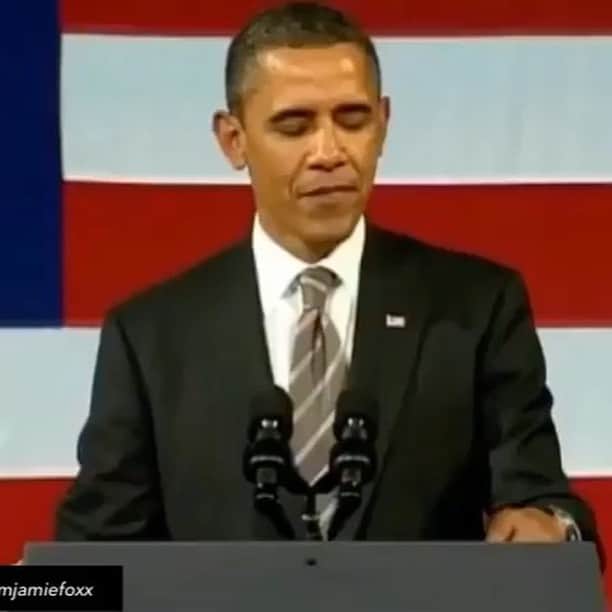 ジェニファー・グレイのインスタグラム：「sigh... @barackobama happy belated birthday #missyouman ❤️#comehomealready #iamsoinlovewithyou #reverendalgreen」