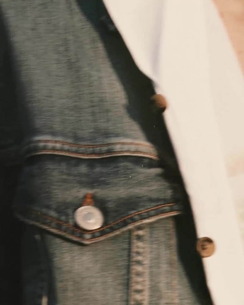 ケアレーベルのインスタグラム：「Behind the scenes⁣ ⁣ #carelabel #denimlovers #denimstory #denimaddiction」