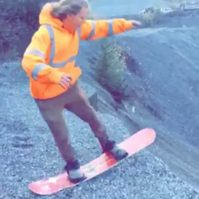 ショーン・ホワイトのインスタグラム：「there’s levels to this game .... Via @scotebrown」