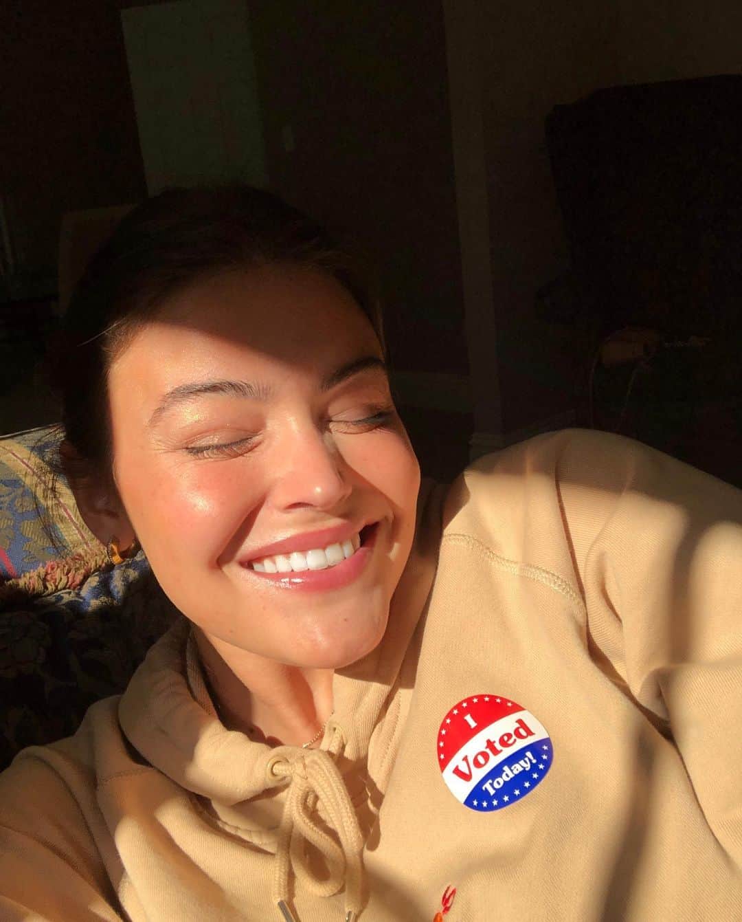 のインスタグラム：「when he says he voted yesterday ,,,,,,」