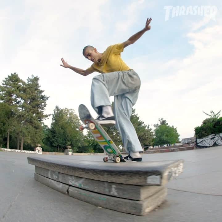 スラッシャーのインスタグラム：「🚨 @deeddz 🚨 New PLAZACATION episode at the legendary Stalin Square 🛕 👉🏾 ThrasherMagazine.com」