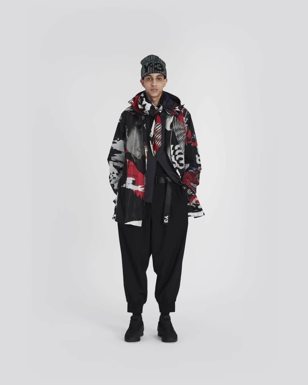 ワイスリーのインスタグラム：「Y-3 Fall/Winter 2020 Collection  Chapter 1  Yohji’s latest creation merges the iconography of traditional sporting disciplines with city sports flair. --- #adidas #Y3 #YohjiYamamoto Discover the collection at adidas.com/y-3」