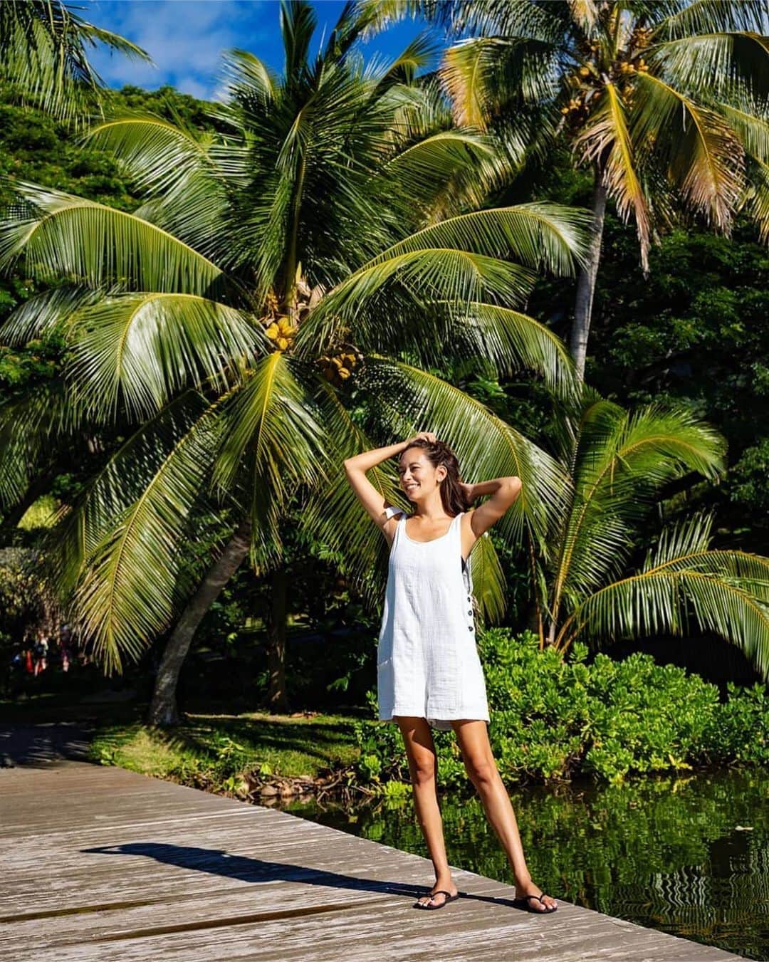 鮎河ナオミのインスタグラム：「@hawaii_tv_official でお世話になっている @proportraithawaii の写真をリポスト🌴 本当、ハワイがこんなに遠く感じたのは初めてです😭 . Posted @withregram • @proportraithawaii バックパッカーで旅した時も、日本がこんなに遠く感じたことはないかも😭 早く自由に行き来したいよね🤤🌈  ハワイでポートレートを撮影しませんか？ 詳しくはプロフィールよりウェブサイトへ！  #ハワイ#ハワイ好き #ハワイフォトツアー#ワイキキ#ハワイ旅行#女子旅#フォトジェニック#ポートレート#ポートレート女子#ポトレ女子#portrait#genic_mag#genic_hawaii#タビジョ#hawaii#instahawaii#waikiki#photogenic#モデル#モデル撮影#被写体募集#作品撮り#モデル募集#写真好き」
