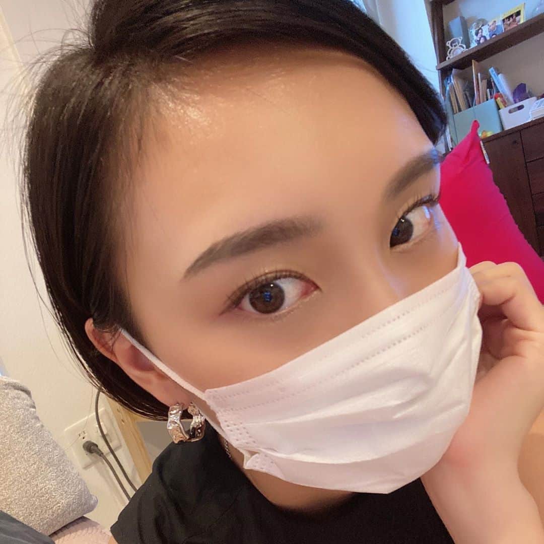 木村安梨沙のインスタグラム：「少し前にまつ毛のリペアへ❤️ 今回は　@rrino___diptymoila さんに施術してもらったけど ぱっちりまつ毛復活しました👏❤️ ありがとうございました！！ 今回もパリジェンヌラッシュリフトですよ✨」