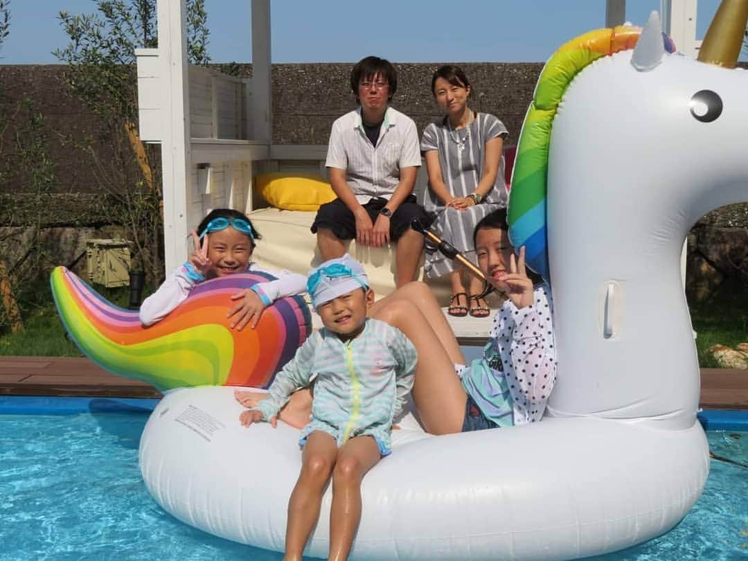 ホテル南風楼さんのインスタグラム写真 - (ホテル南風楼Instagram)「こんにちは(^^) 島原温泉ホテル南風楼でございます(*^^*) ・ 梅雨明けから、真夏の陽気☀ ・ 大人気のグランピングテントプラン。 グランピングスペースには、 貸し切りプールがございます(*^^*) ・ お客様だけのプライベート空間で、 ごゆっくり、楽しい夏の思い出を お過ごしくださいませ(*´∀｀) ・ #九州　#長崎　#島原　#雲仙　#島原温泉　#温泉　#ホテル南風楼　#南風楼　#楽しい　#最高　#カップル　#女子会　#インスタ映え　#家族旅行　#旅行　#日帰り旅行　#人気の宿　#ISO　#onsen　#happy　#travel　#nagasaki　#love　#japan　#cute　#beautiful　#キャンペーン　#笑顔　#GoToトラベル　#癒やしの宿」8月5日 17時45分 - hotelnampuro