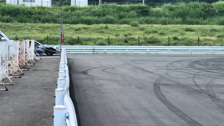 のインスタグラム：「ゲテちゃんを富士ジムカーナ場に持ち込みました。これくらいのマシンって本当楽しいね。 #nissan #180sx #drift #川畑仕様 #ゲテちゃん」
