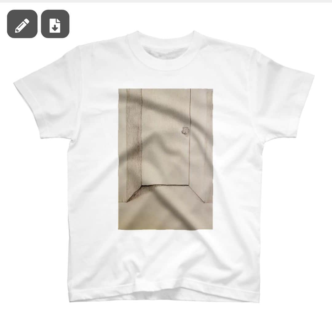 浅野忠信のインスタグラム：「ドアTシャツ&トートバッグ 発売中!(^o^)!  https://suzuri.jp/Tad」