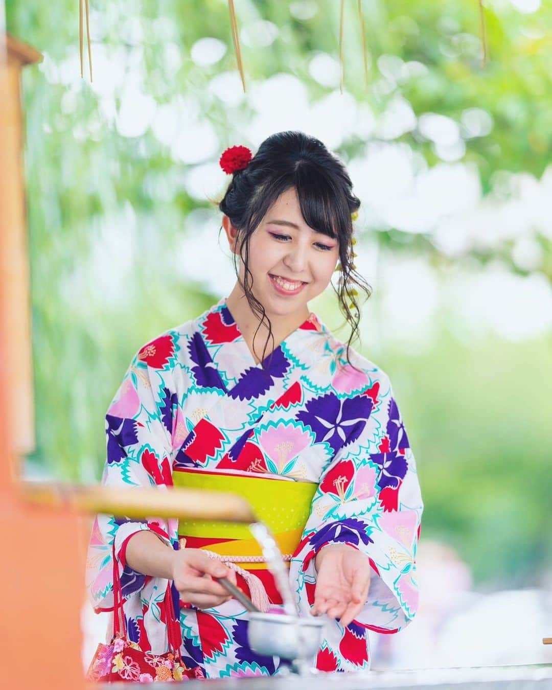 井上麗夢のインスタグラム：「🌻﻿ ﻿ どこか遠くに出かけたりしたいんだけどなぁ﻿ まだまだ先になりそうだよね。﻿ ﻿ #ポートレート﻿ #夏休み﻿ #井上麗夢﻿ #浴衣」