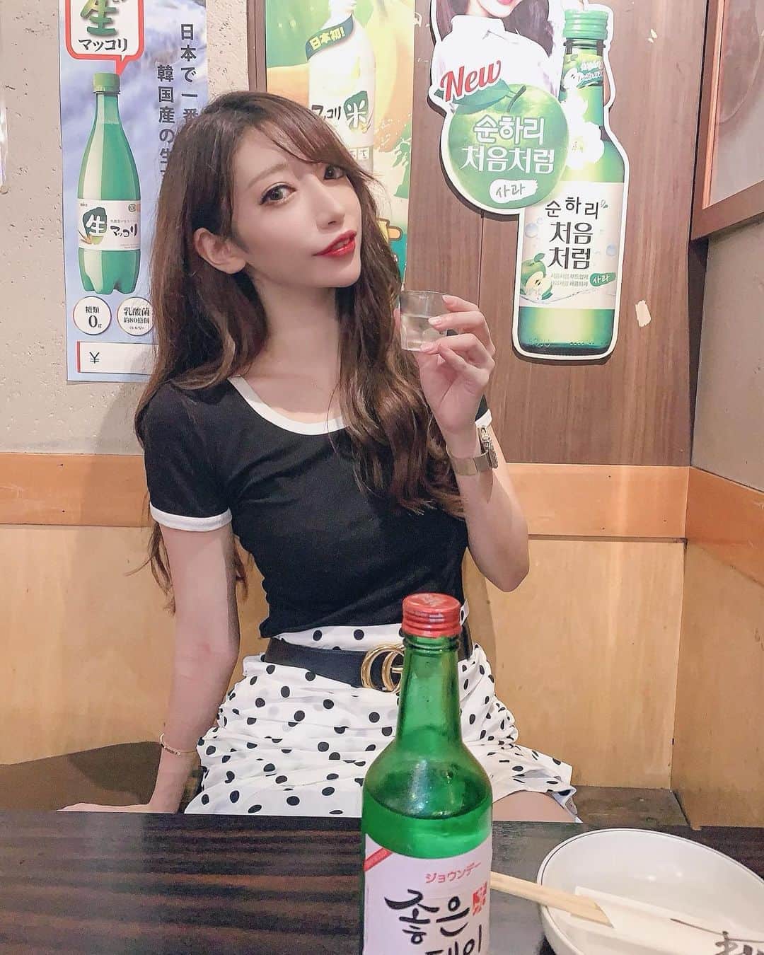 ?????さんのインスタグラム写真 - (?????Instagram)「. チャミする？🍶  と美味しすぎるサムギョプサル🐖 . . #サムギョプサル #チャミスル #ソジュ #最近食べすぎで自分がサムギョプサルになれそう」8月5日 19時18分 - julia__0917