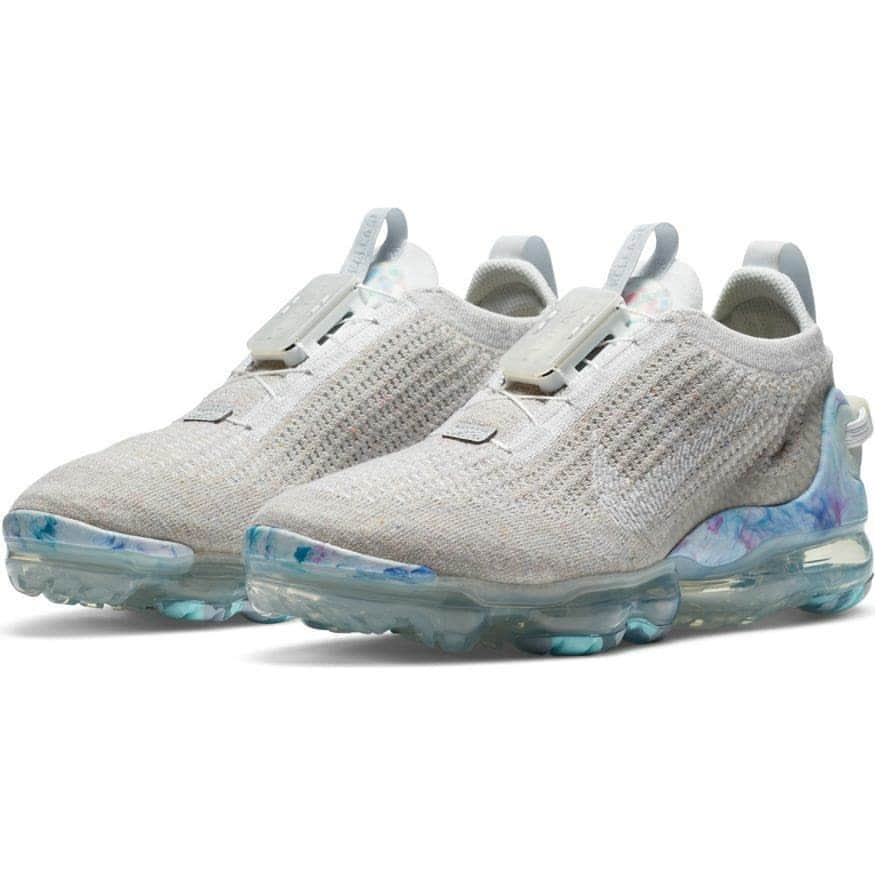 ABC-MART Grand Stageさんのインスタグラム写真 - (ABC-MART Grand StageInstagram)「. <8/6(thu) Release>  NIKE W AIR VAPORMAX 2020 FK CJ6741-100/400 ￥23,000+tax  #abcmart#abcマート#ABCGS#NIKE #ナイキ#nikeairmax#airmax#vapormax#エアマックス#nikewomen  販売店舗 ABC-MART GRAND STAGE ONLINE STORE ABC-MART GRAND STAGE GINZA ABC-MART GRAND STAGE DIVER CITY TOKYO ABC-MART GRAND STAGE HARAJUKU ABC-MART GRAND STAGE SHIBUYA JINNAN ANNEX ABC-MART GRAND STAGE SHIBUYA109 ABC-MART GRAND STAGE LUMINE TACHIKAWA ABC-MART GRAND STAGE LUMINE YOKOHAMA ABC-MART GRAND STAGE NAGOYA PARCO ABC-MART GRAND STAGE KYOTOSHIJO ABC-MART GRAND STAGE LINKS UMEDA ABC-MART GRAND STAGE KOBE SANNOMIYA　 ABC-MART GRAND STAGE HARBORLAND UMIE ABC-MART GRAND STAGE SAN-A NAHA MAIN PLACE ABC-MART GRAND STAGE URASOE PARCO CITY」8月5日 19時24分 - abcmart_grandstage