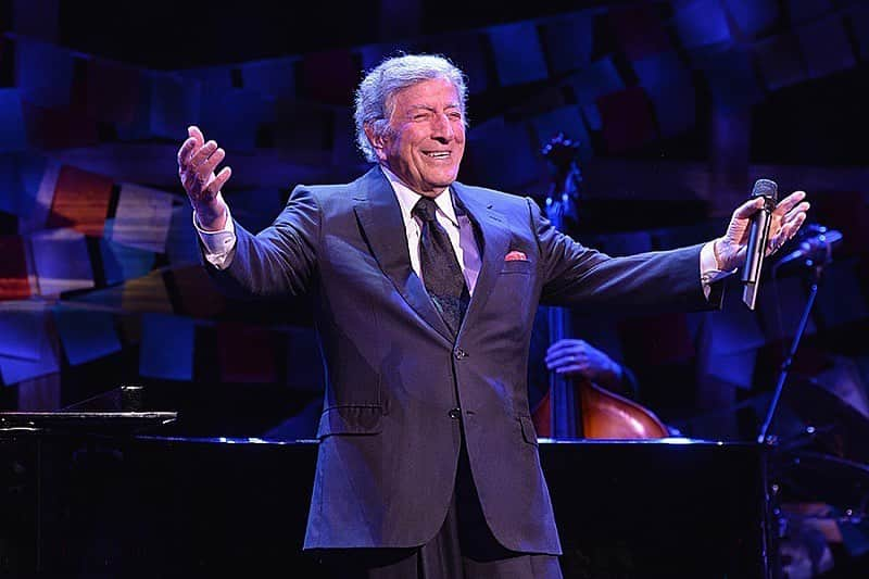 ビルボード・ジャパンさんのインスタグラム写真 - (ビルボード・ジャパンInstagram)「Happy 94th birthday #TonyBennett﻿ ﻿ 📸: @gettyentertainment」8月5日 19時36分 - billboard_japan