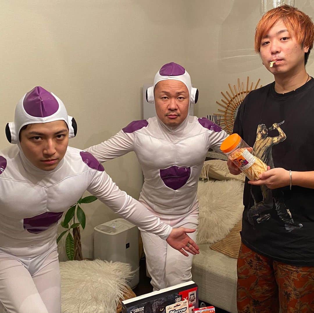 ジョージのインスタグラム：「トンボさんとこの格好したかったから嬉しい。」