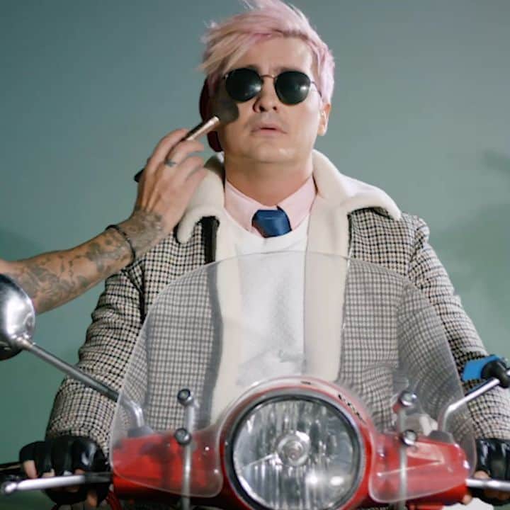 シェパードのインスタグラム：「🚨New video alert!🚨 Video clip for Lazy Love being released this Friday! Here's a little sneaky teaser for you all.」