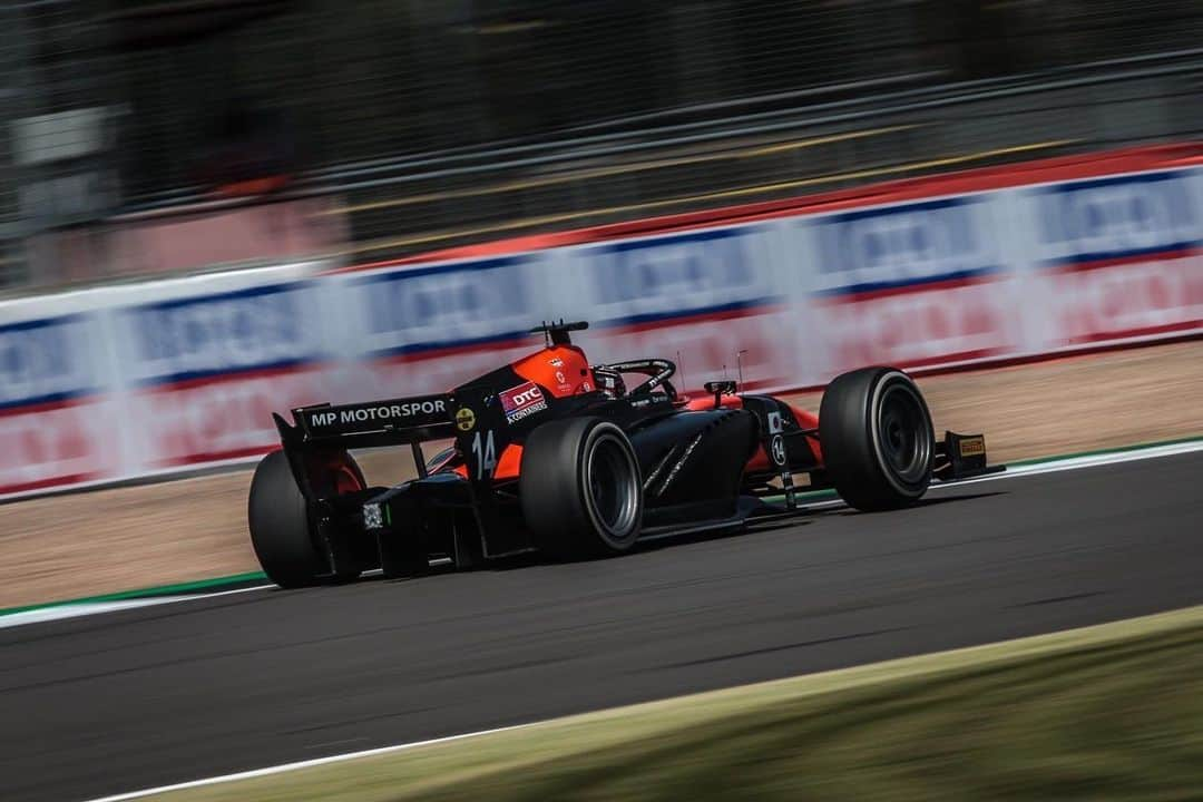 松下信治さんのインスタグラム写真 - (松下信治Instagram)「Silverstone week2 🏁🇬🇧Time to shine🤩 ©︎Dutch photo agency」8月5日 20時19分 - nobu_mat13