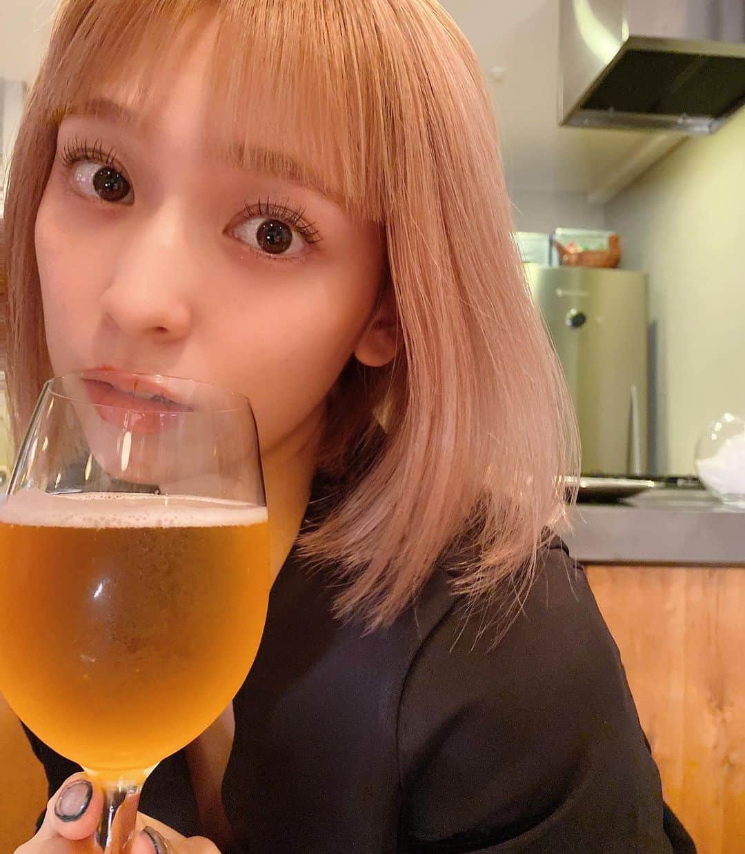 古川貴絵さんのインスタグラム写真 - (古川貴絵Instagram)「おうち時間。一番搾り🥰🍻 #すっぴんメイク #ノーファンデ」8月5日 20時53分 - _kiegram