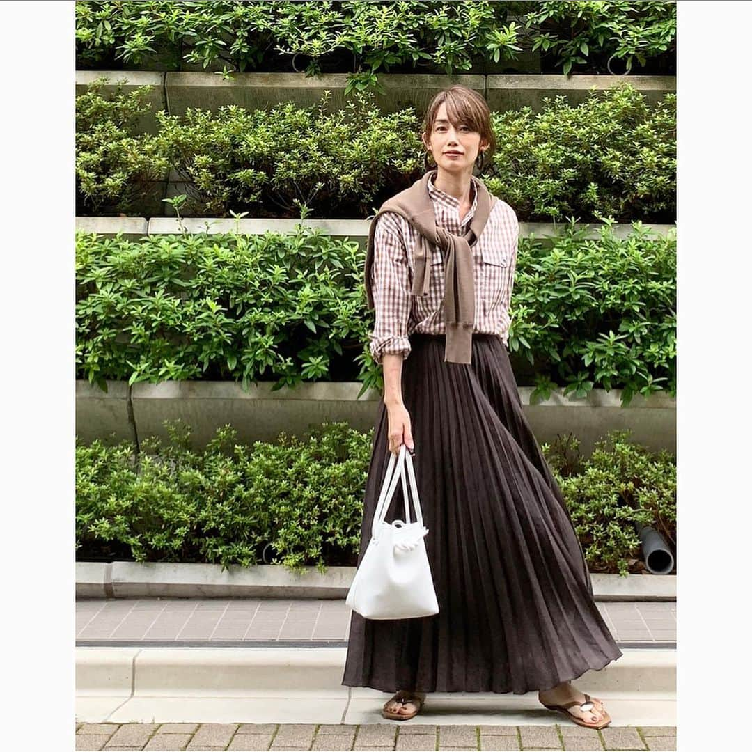 武藤京子さんのインスタグラム写真 - (武藤京子Instagram)「* * 先日のお洋服 * なんだか 茶色い人でした😃 * #hstandard #lautreamont  #slobeiena  #vasic  #pippichic  #アメブロ更新しました #STORYブログ更新しました」8月5日 20時55分 - kyokomuto0628