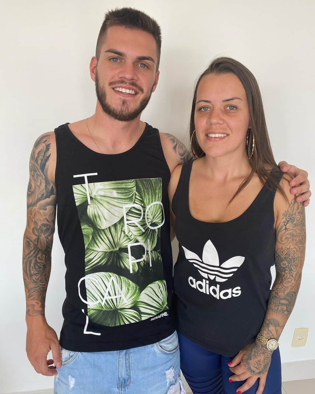 ナタンのインスタグラム：「Hoje é seu aniversário 🎂🎁🎉 Parabéns, que Deus te abençoe e que seus sonhos se realizem... Obrigado por tudo que você fez pra me ajudar, sempre estarei ao seu lado pois você é muito especial !!  ❤️to com saudades te amo muito❤️」