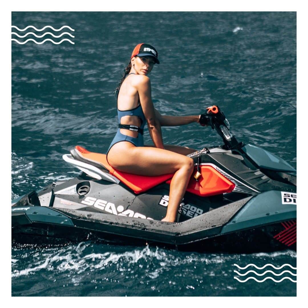ディーゼルのインスタグラム：「Swim like a mermaid, live like a legend. This summer, #DieselXSeaDoo Beachwear SS20 collection will take you places. Thanks @giuliacalcaterra for the adventure!」