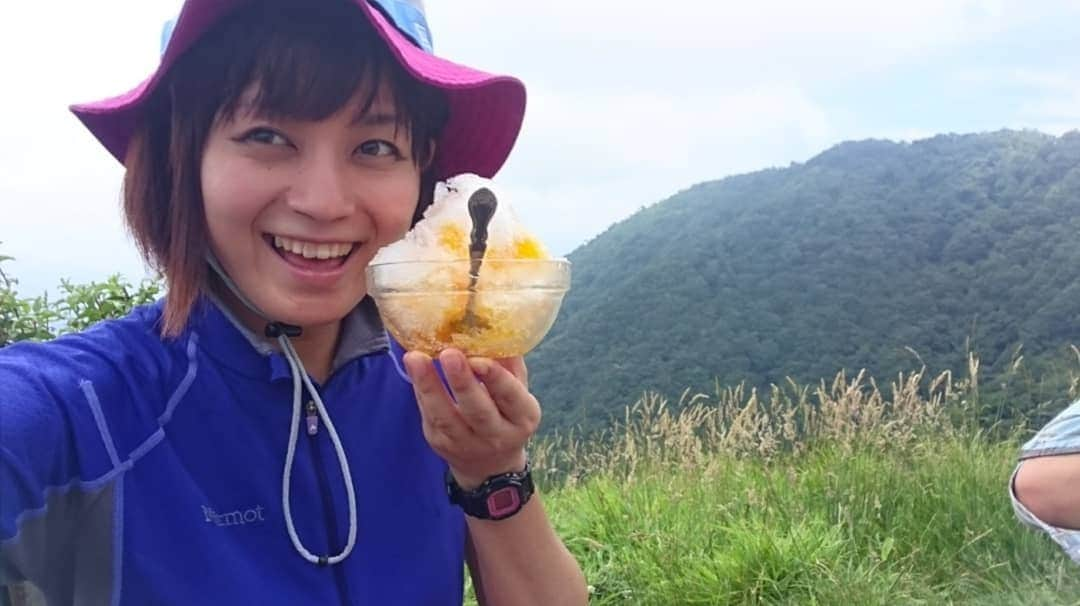 桜花さんのインスタグラム写真 - (桜花Instagram)「今日は山ごはんの日🗻✨🌷 山で、そして、山を思いながら。。  山を感じながら食べるごはんは、 いつだって最高(^^)🍀  あぁ山ごはん(о´∀`о)🗻🗻🗻🌷 #山ごはんの日  #山ごはん  #山  #ごはん  #山登り #hikewithpk  #yamanote  #yamanobori  #mountain  #hiker #Hiker  #mountains  #mountainphoto」8月5日 22時20分 - mountainohka