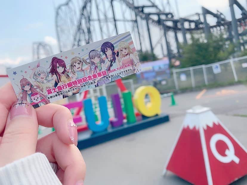 のインスタグラム：「. ちなみに、帰りにソロ富士急も…！w . 時間の関係上、入場できなかったけど 乗車証のために電車で入口まで！ しかも帰りはまさかのガルパ号…🚌💨 . 最高の気分で帰宅しました！！💕 9/6までだから、次こそリベンジ！ . #バンドリ #ガルパ  #富士急ハイランド #富士急 . ✼••┈┈••✼••┈┈••✼••┈┈••✼••┈┈••✼ . By the way, when I return home, Solo Fujikyu also...! w . I couldn't enter because of time I took the train to the entrance to get my boarding pass! Moreover, the bus on the way back was the Garpa... . I came home in the best mood! !! 💕 Until September 6th, so next is revenge! . #bangdream #GBP #girlsbandparty #FujiQ #FujiQhighland . ✼••┈┈••✼••┈┈••✼••┈┈••✼••┈┈••✼ #釘町組 #グラビアアイドル #グラドル #グラビア #gravure #グラドル自画撮り部 #gravureselfportrait #photoshoot #Photography #モデル #model #被写体 #被写体モデル #subject #kawaii #FOR_Z #めたもるふぉーぜ #めたふぉ #アイドル #IDOL」