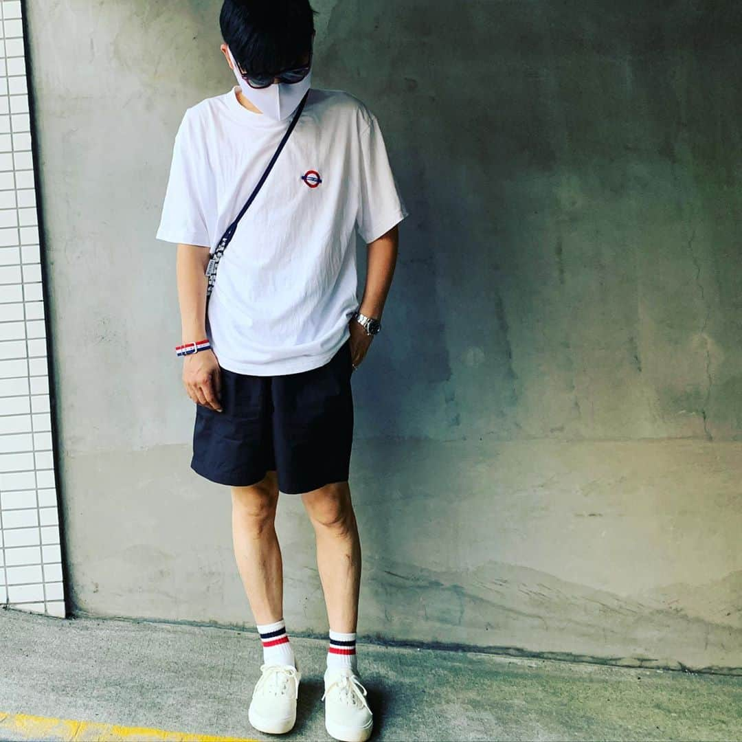 松田岳二さんのインスタグラム写真 - (松田岳二Instagram)「PARKLIFE TeeとJust Rightのショートパンツ。短パン解禁。」8月5日 22時29分 - cbsmgrfc