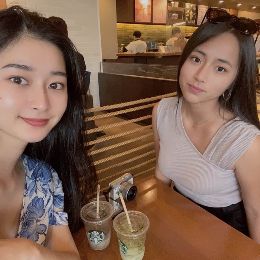 西山なずなのインスタグラム：「❁❀✿✾ 先日、久しぶりに🧡 6才から仲良いんやけど思い出話がいつも楽しいんです😌 あんなことあったねー！こんなことあったねー！って ゲラゲラ笑いながら話してます🤣 @yaska_924 ありがとうね！！❤︎❤︎」