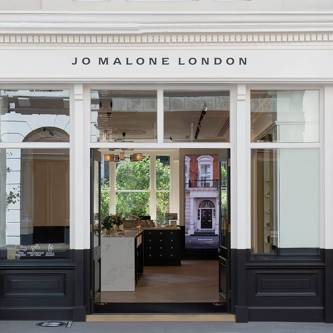 Jo Malone Londonさんのインスタグラム写真 - (Jo Malone LondonInstagram)「We are delighted that many of our stores are now open with enhanced health & safety measures. Discover our enchanted storytelling and find a new signature scent with guidance from our expert Stylists.」8月5日 23時54分 - jomalonelondon