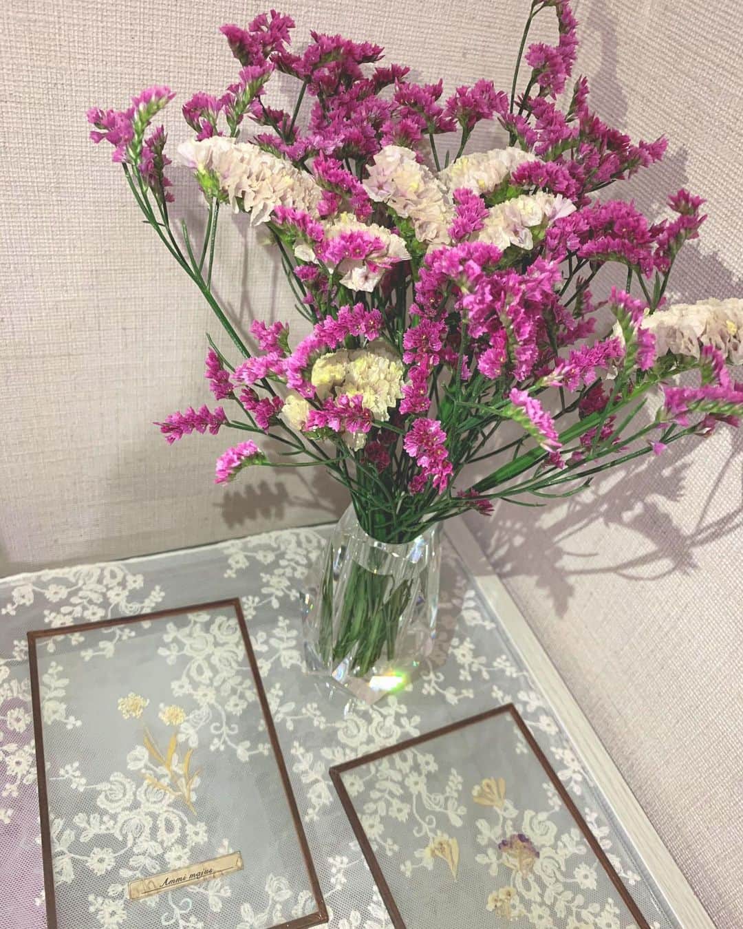 布施柚乃さんのインスタグラム写真 - (布施柚乃Instagram)「💐﻿#ゆののお花し ﻿ ﻿ 今週のマイルームのお花﻿ ﻿ じゃんっ﻿ ﻿ ﻿ ﻿ っと。﻿ ﻿ 今回はぴんく😇﻿ ﻿ うん。かわい。﻿ ﻿ おやすみ。﻿ ﻿」8月6日 0時24分 - yuno.fuse